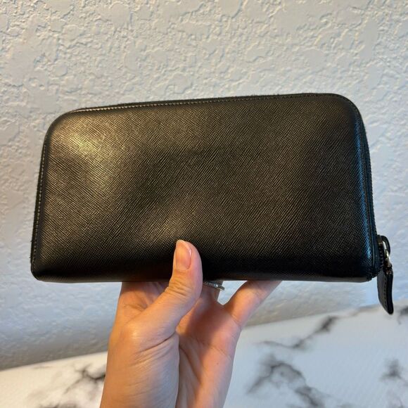 Prada Milano All Around Zip Long Wallet Black - Picture 9 of 14